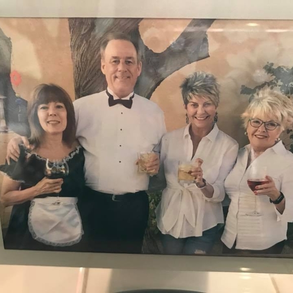 Meet your Posher, Karen - Picture 1 of 1